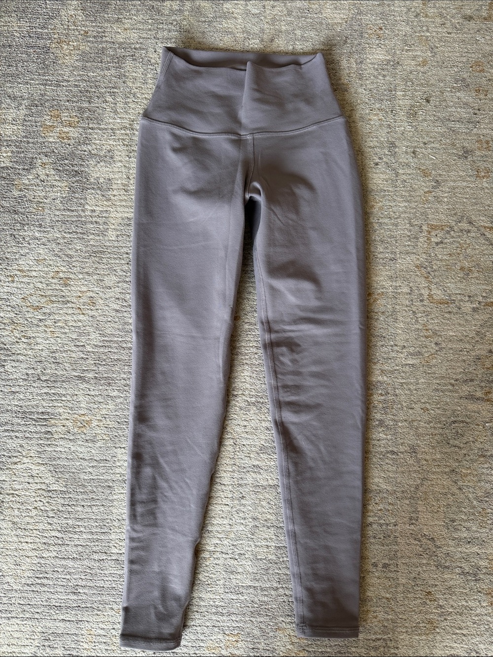 ALO Yoga Leggings in Mauve Gray